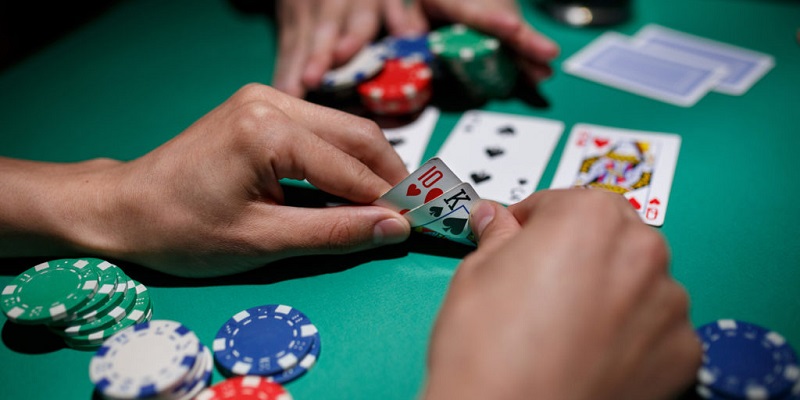 Mẹo Chơi Poker Kubet Nâng Cao: Bí Quyết Đọc Vị Tâm Lý Đối Thủ